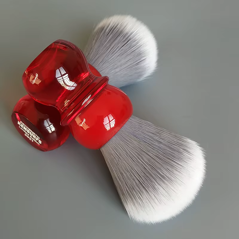 Dscosmetic Kensurfs brosse à raser cheveux doux avec manche en résine rouge et cheveux synthétiques