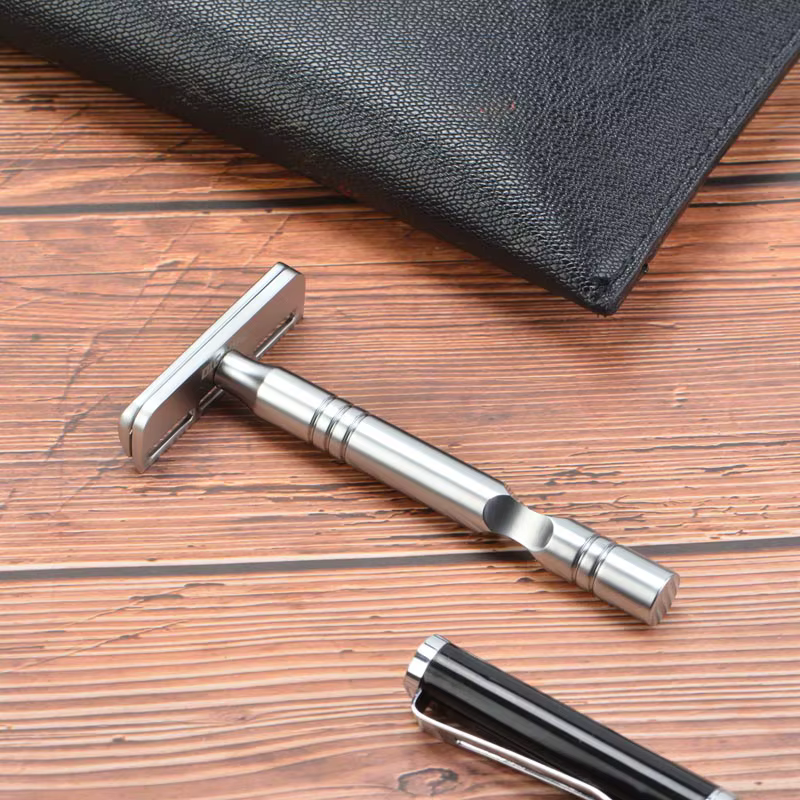 YAQI – rasoir de sécurité pour hommes, couleur Chrome mat, lame AC Excalibur, à un seul bord