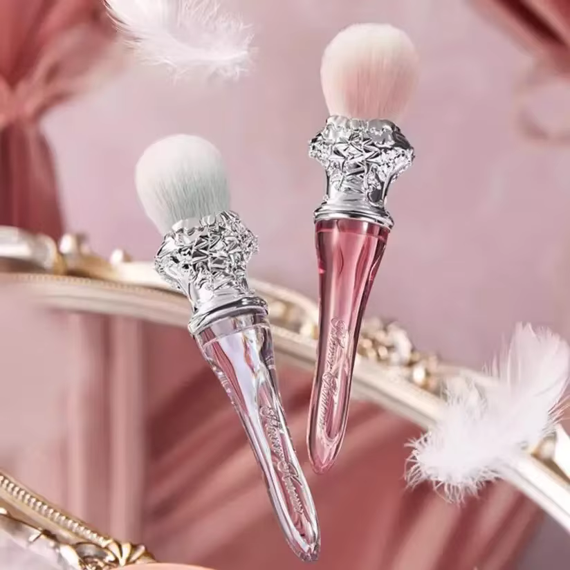 Flower Knows Swan Ballet Blush laine brosse poudre minérale bronzant Contour pinceaux de maquillage 