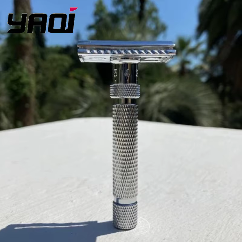 Yaqi Rasoir de sécurité réglable pour hommes, couleur chromée à coupe finale, rasoir classique humid