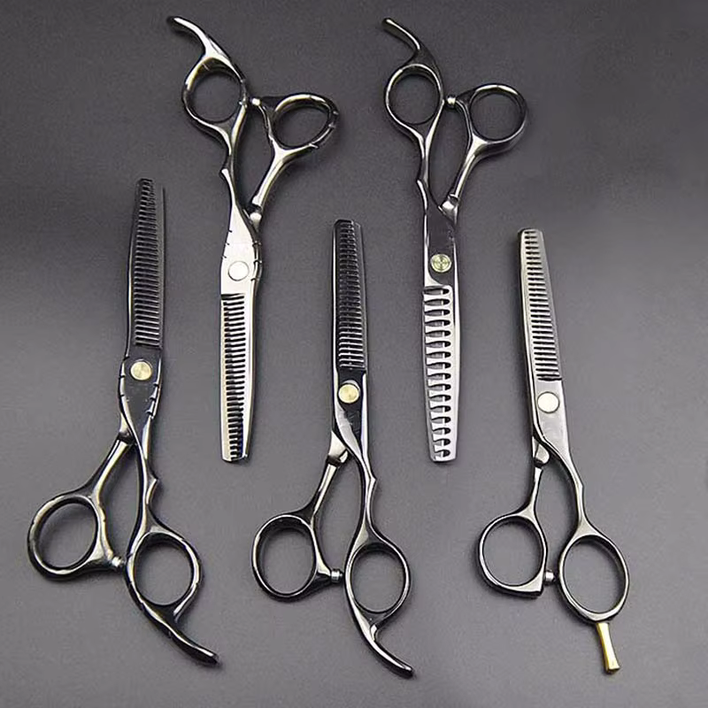 Ciseaux professionnels de barbier Qlating en titane japonais 440C, pour coiffeur 5.5 / 6.0, ciseaux