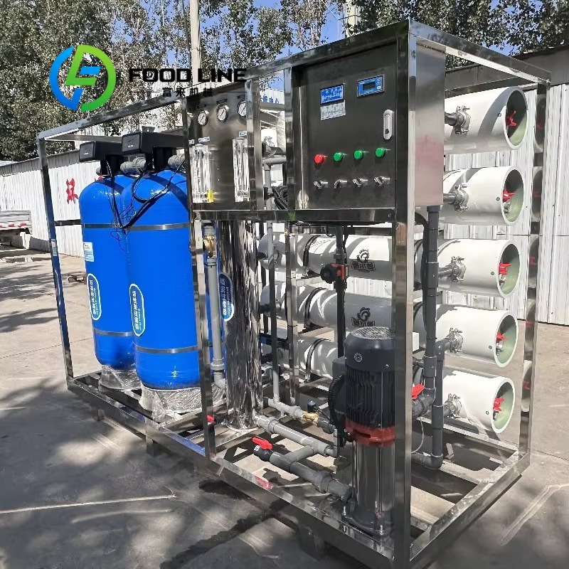 Système de traitement d'eau par osmose inverse industrielle, fonctionnement continu 24h/24, adapté à