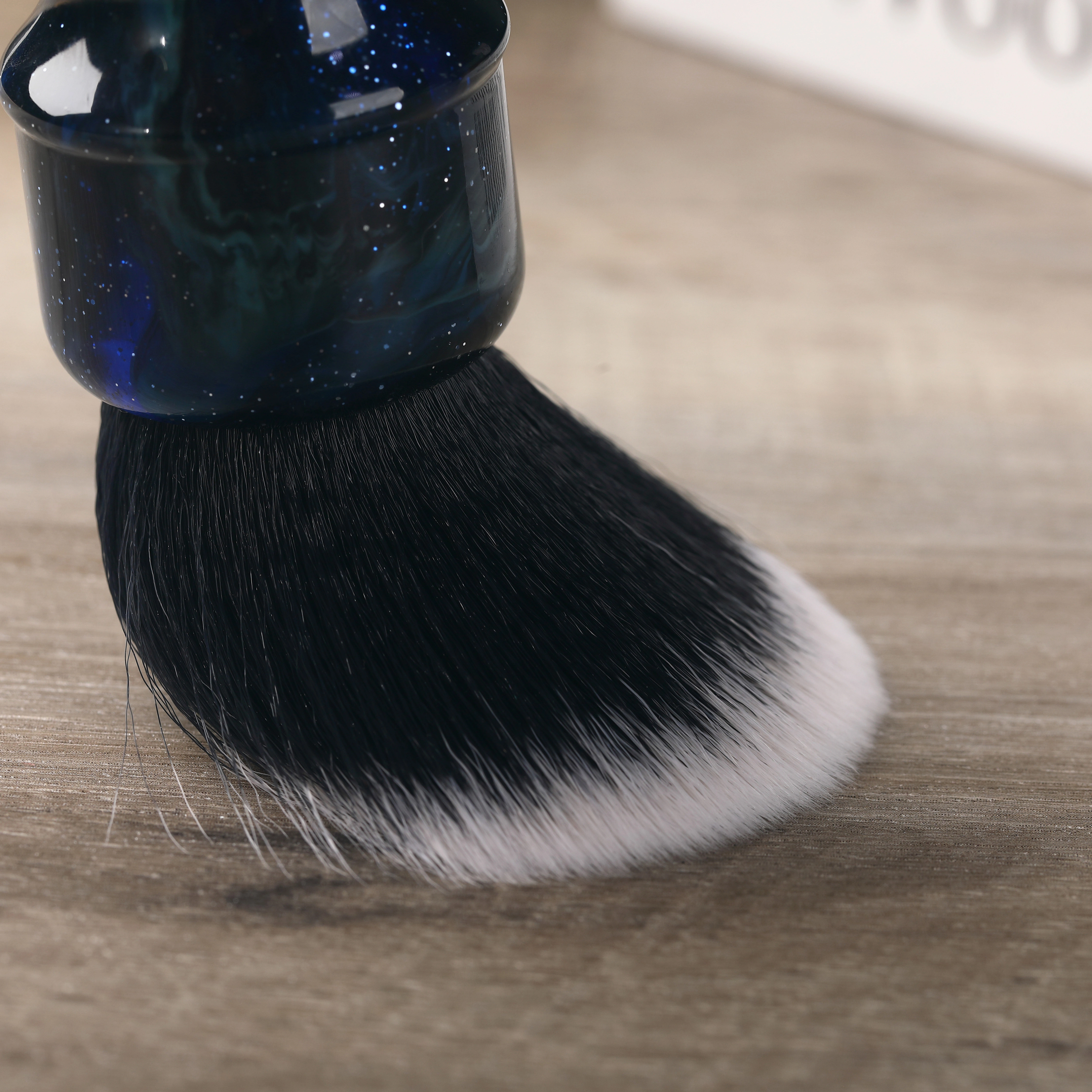 YAQI 26MM pinceau de rasage de smoking avec poignée de couleur spatiale mystérieuse pour hommes