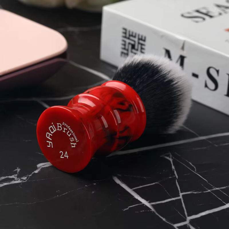 Yaqi Edom 24mm Brosse à raser pour homme avec manche en résine, poils synthétiques, bon nœud Tuxedo
