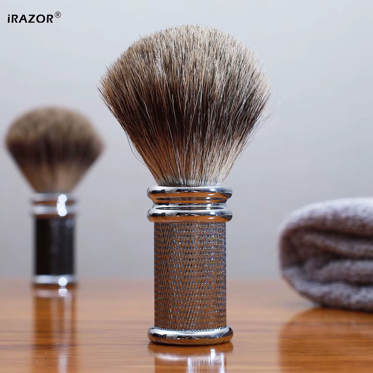 Brosse de rasage professionnelle pour hommes, avec diamants antidérapants, poignée en métal, barbier