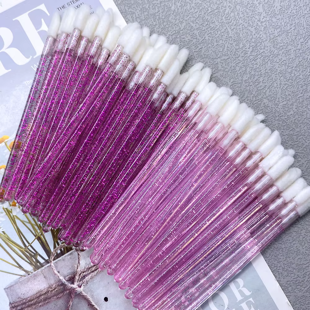 Brosse à lèvres jetable pour femmes, accessoires de rouge à lèvres, baguettes de brillant, applicate