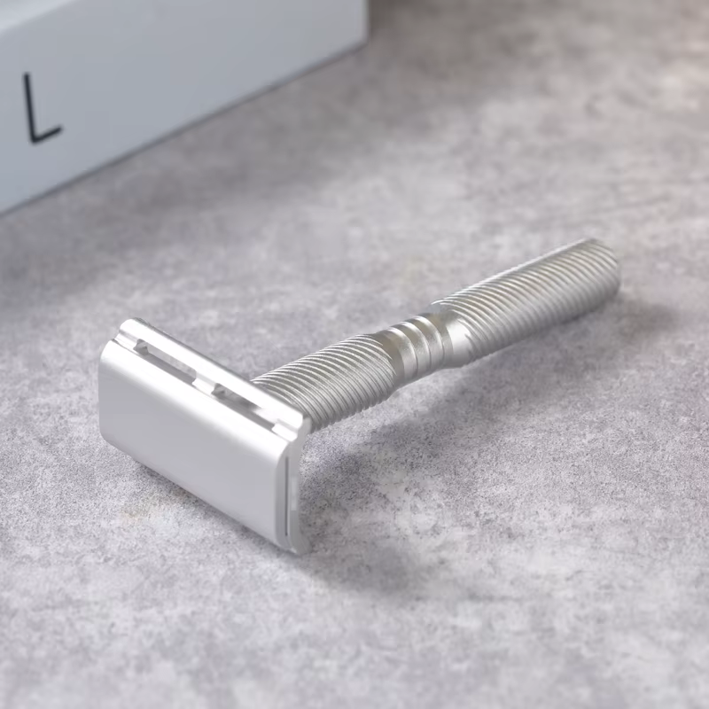 Rasoir de sécurité léger YAQI Ghost (version aluminium)