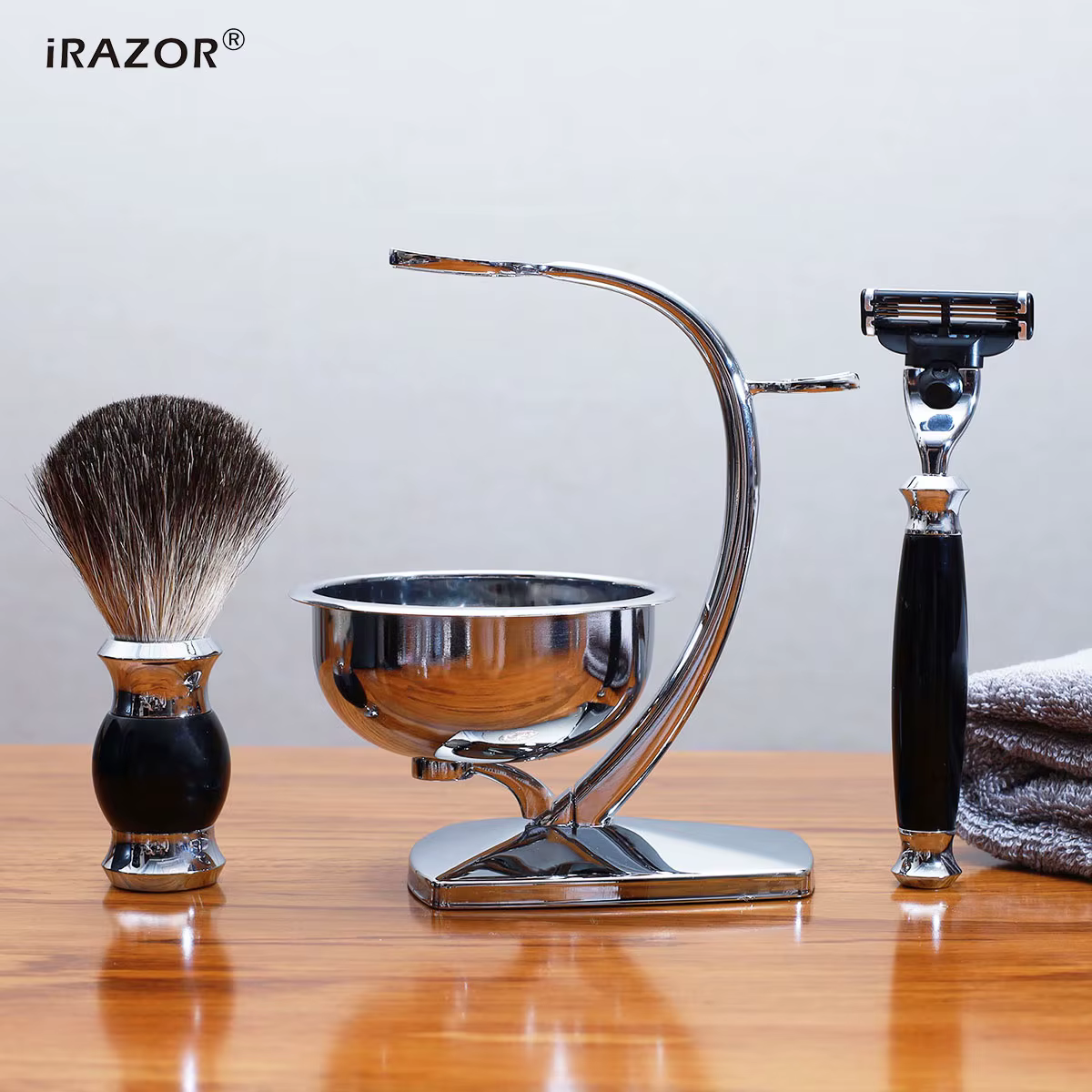 IRAZOR luxe classique 4 en 1 hommes Kit de rasage coffret cadeau avec nettoyage du visage brosse à c