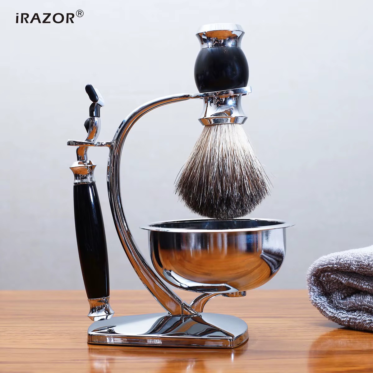 IRAZOR luxe classique 4 en 1 hommes Kit de rasage coffret cadeau avec nettoyage du visage brosse à c