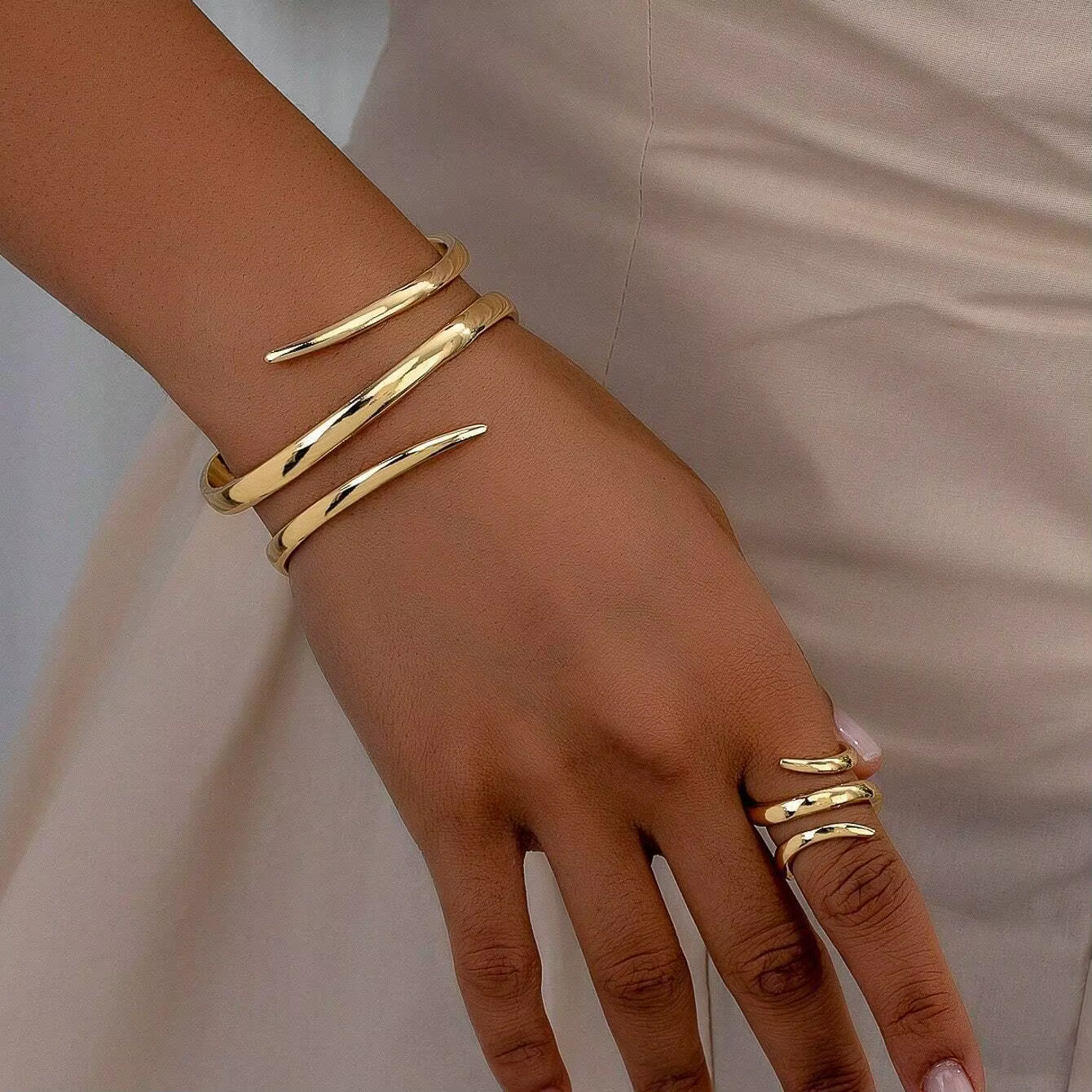 Ensemble de bijoux pour femmes, Bracelet épais européen et américain, couleur or, ligne géométrique,