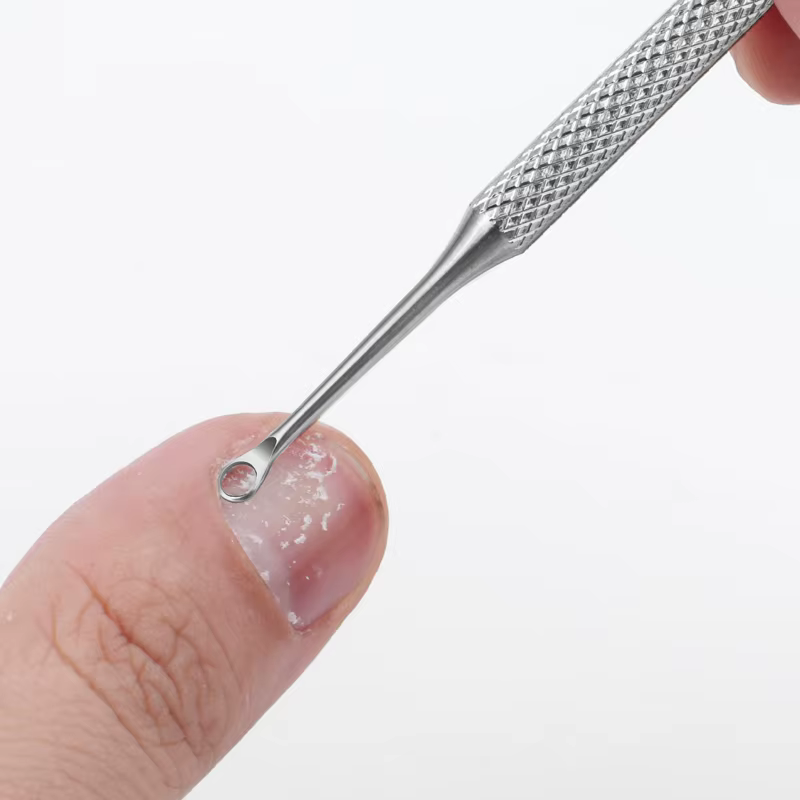 Pousse-cuticules en acier inoxydable à tête biseautée, outil de manucure pour le nail art et le lima