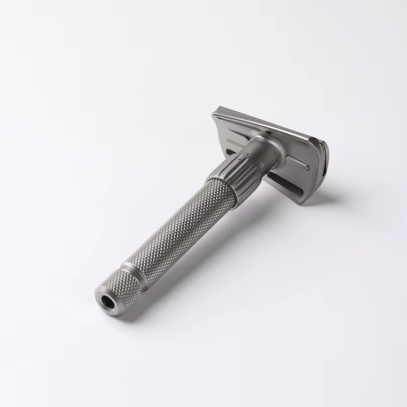 Rasoir de sécurité réglable incliné en acier inoxydable Torqx version mate Yaqi