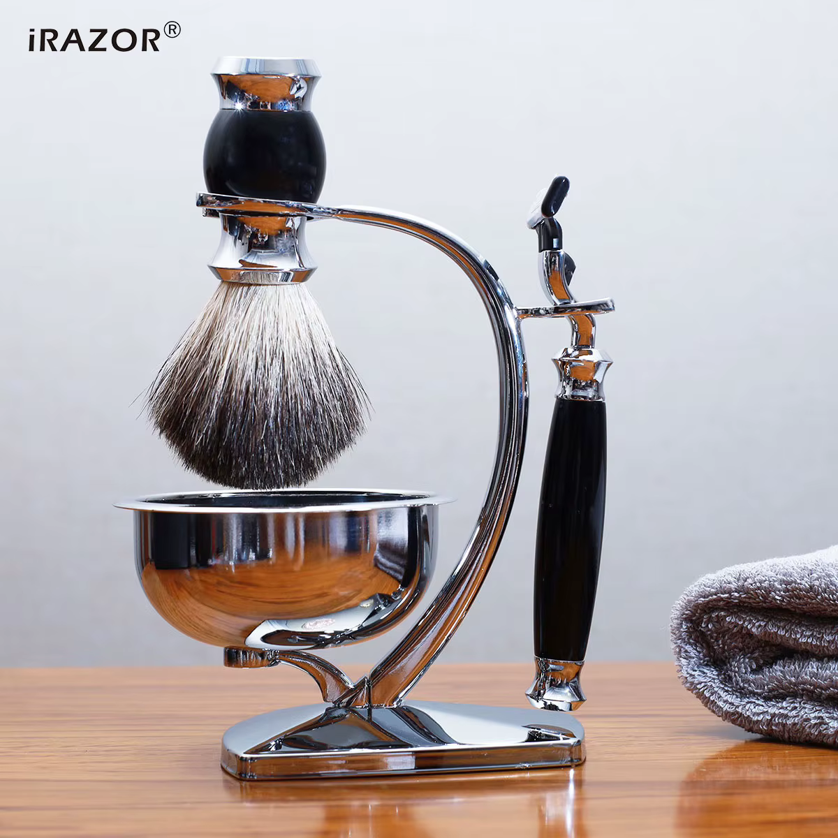 IRAZOR luxe classique 4 en 1 hommes Kit de rasage coffret cadeau avec nettoyage du visage brosse à c