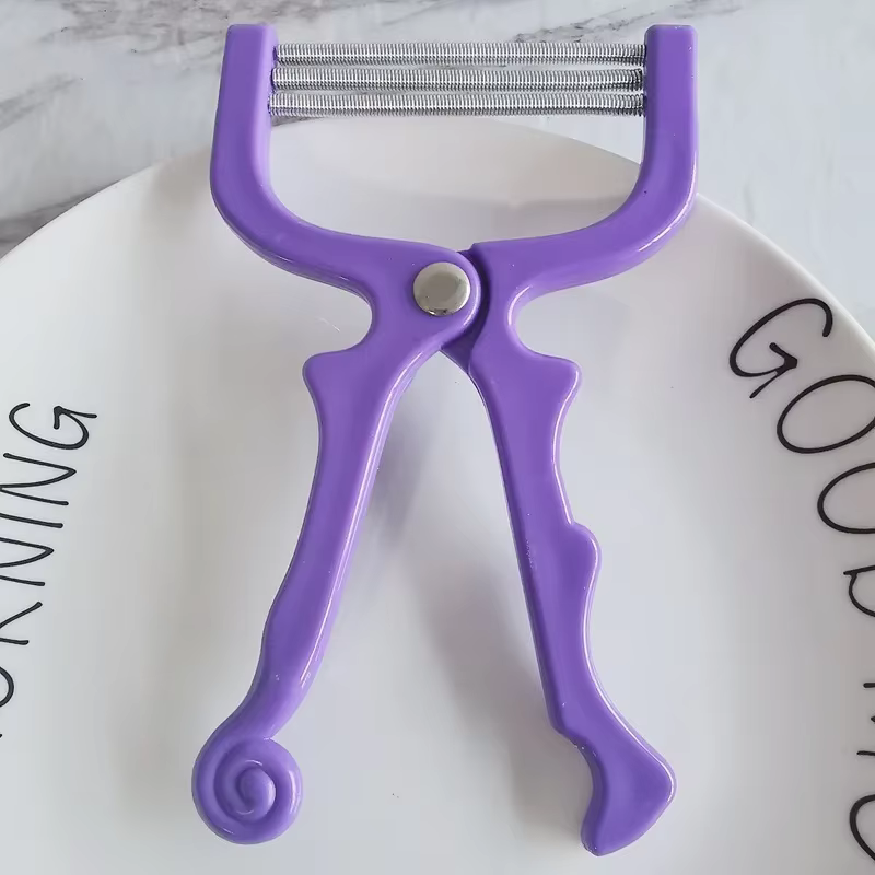 Épilateur facial sûr et réutilisable à ressort manuel pour l'élimination des poils et des moustaches