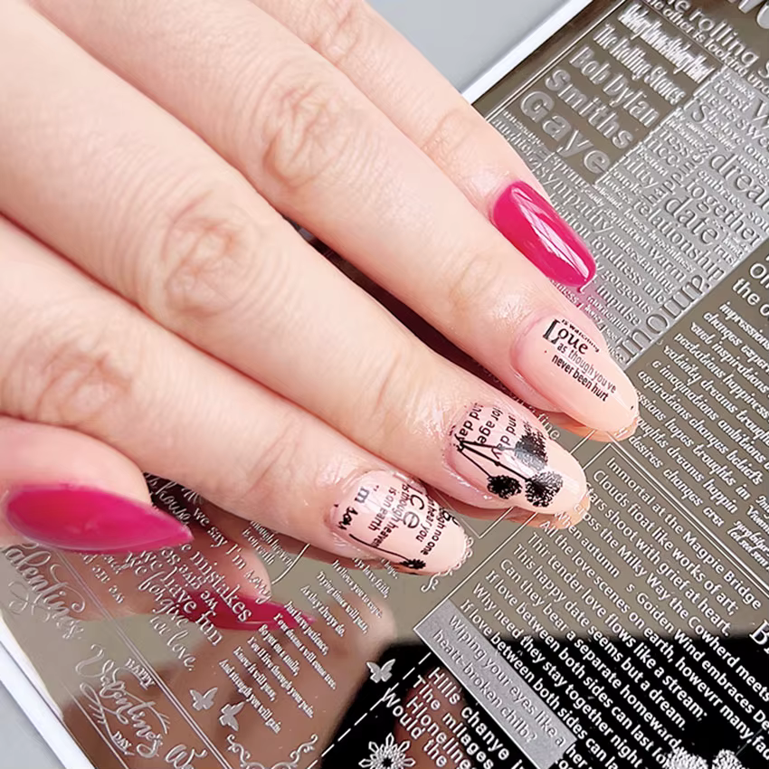XMQ Nail Art Stamping Plaque Lettres Deisngs