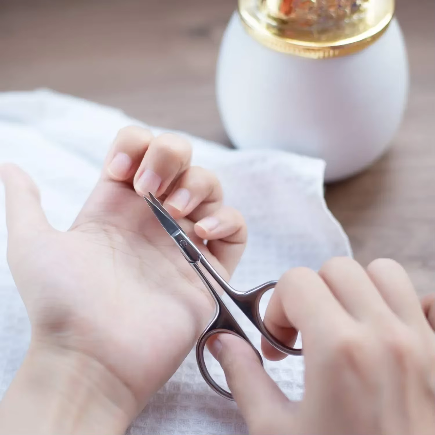 Ciseaux à cuticules coupe-cuticules tondeuse dissolvant de peau morte en acier inoxydable outils pro