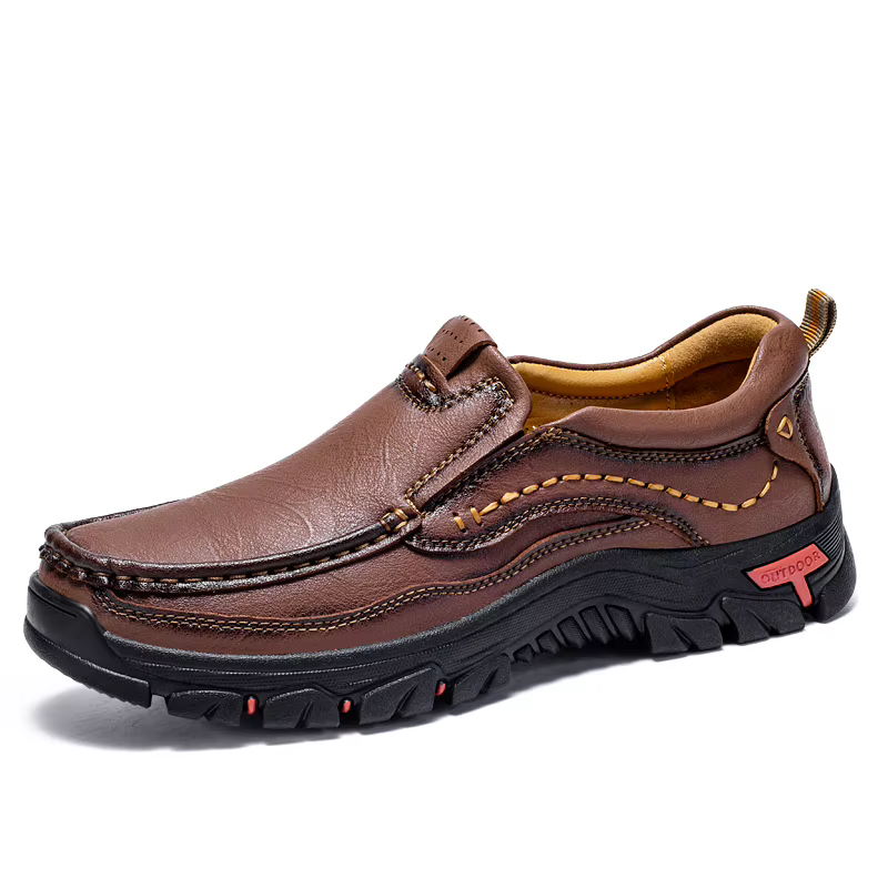 Nouvelles chaussures en cuir faites à la main pour hommes, chaussures décontractées à enfiler pour l