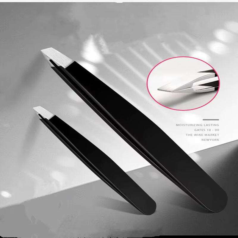 Pince à sourcils noire en acier inoxydable