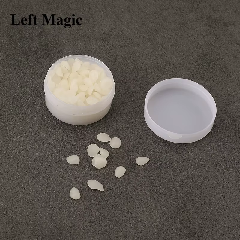 Accessoires magiques/Pellets de cire pour magiciens (blanc), utilisés pour un fil invisible de tour de magie flottant, accessoires de comédie, gros plan