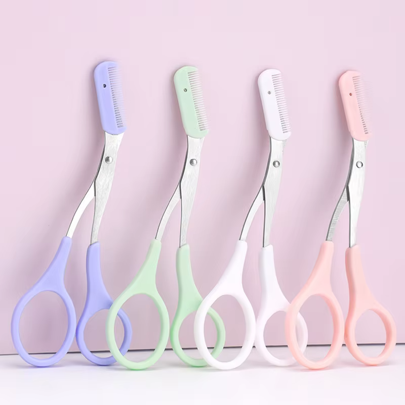 Ciseaux de précision pour sourcils