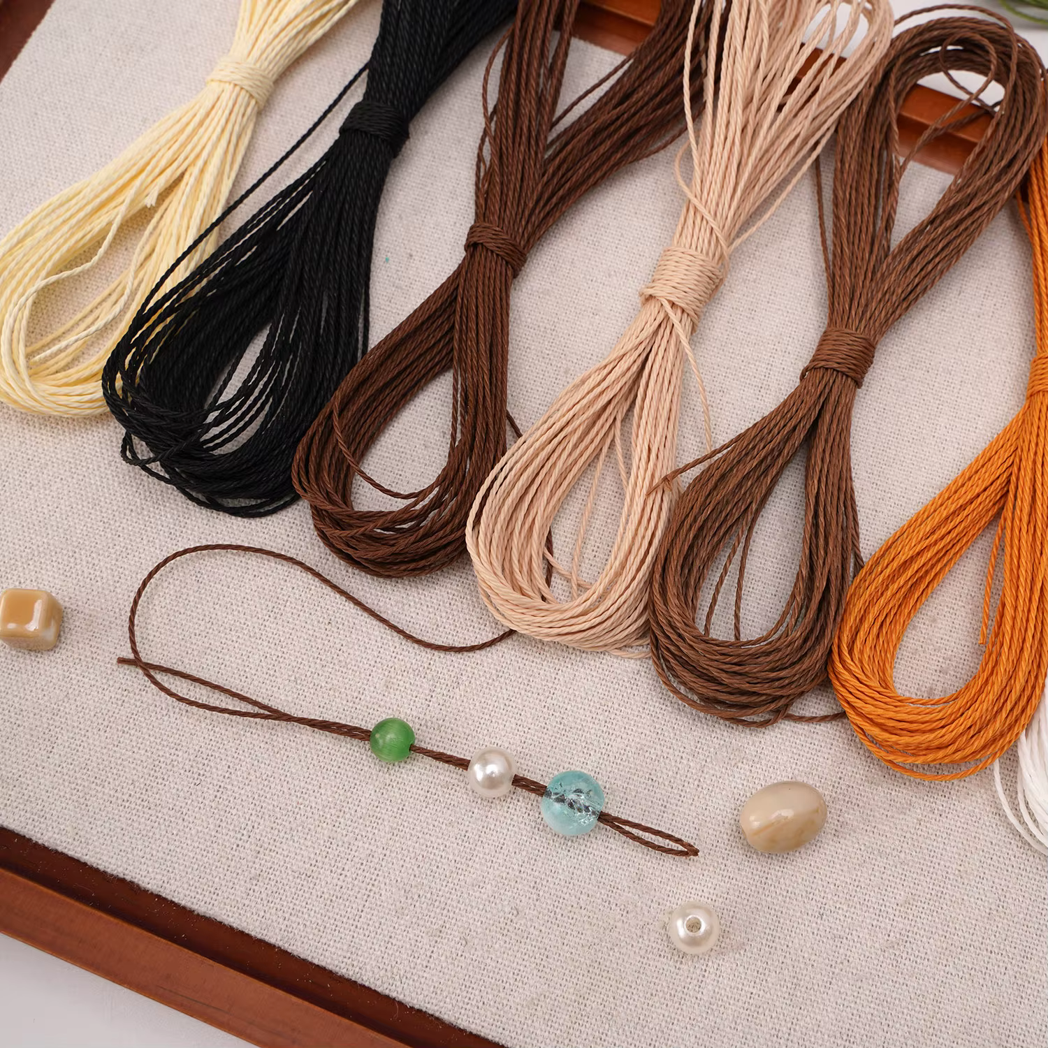 Fil ciré en Polyester de 1mm, pour l'artisanat, la couture du cuir, la fabrication de bijoux, outils de bricolage, cordon ciré étanche à haute résistance
