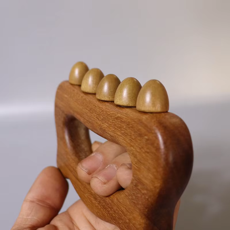 Planche de massage en bois pour drainage lymphatique