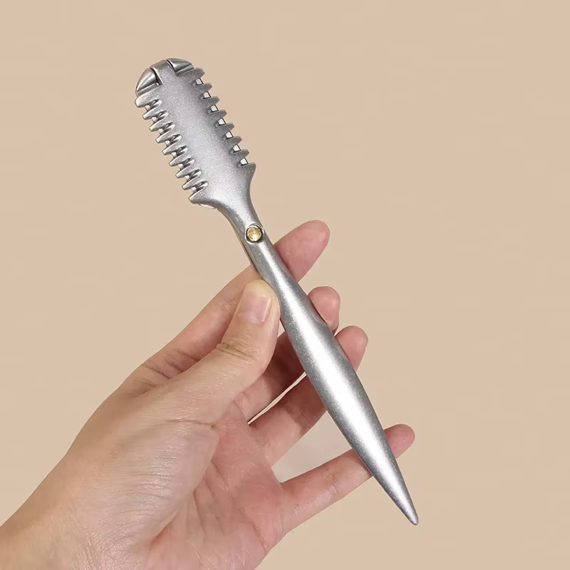 Rasoir professionnel à lame en acier inoxydable amovible avec manche en caoutchouc