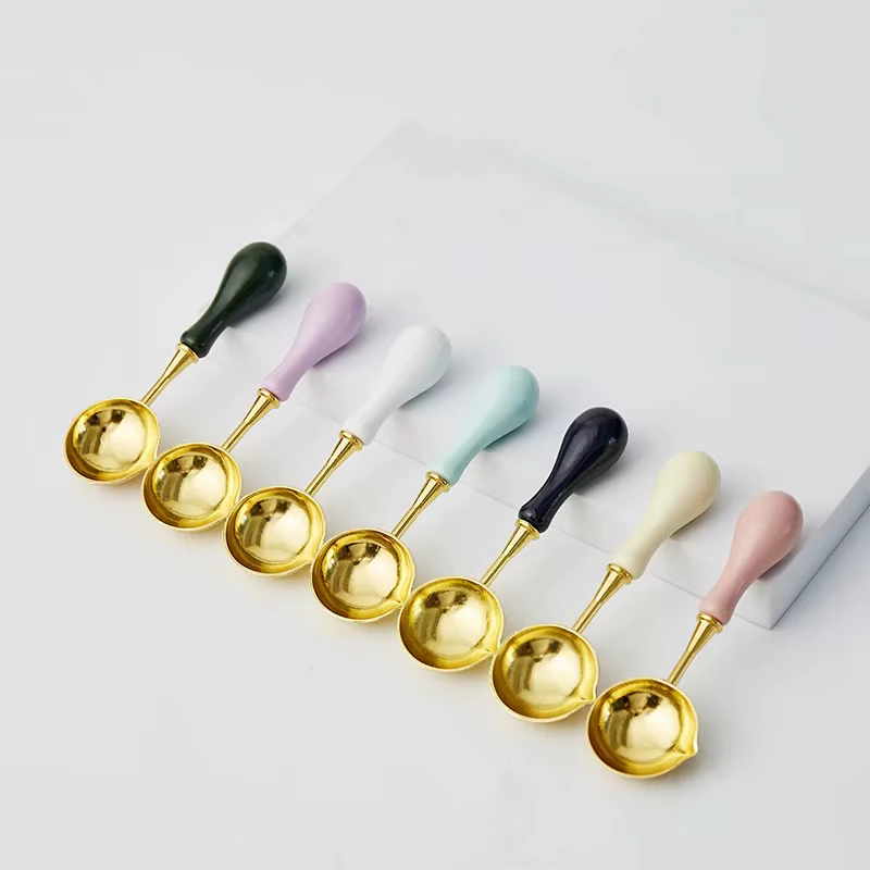 1/2/3/4 pièces Cuillère à cire en plastique avec manche anti-brûlure pour la cire à cacheter des invitations de mariage vintage