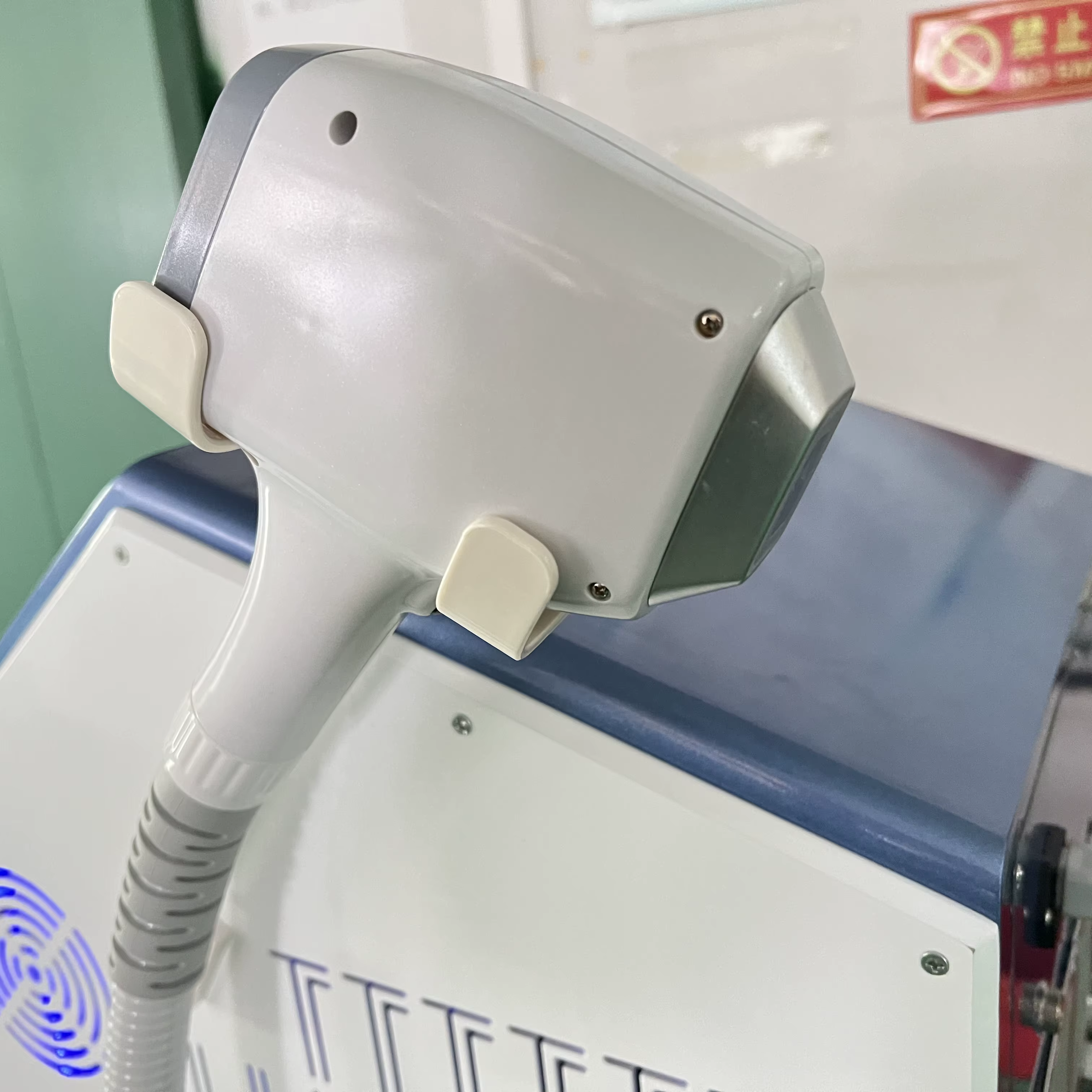Machine d'épilation laser à diode 4500W 2026