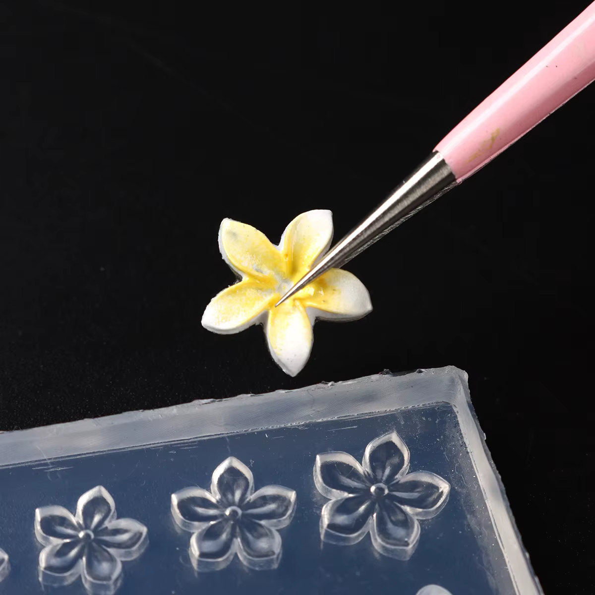 Moule en silicone pour nail art motif fleur d'hibiscus