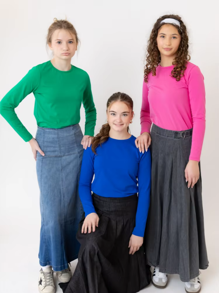 T-shirt ajusté en jersey de coton uni pour adolescentes et femmes, mode féminine, t-shirts courts tendance.