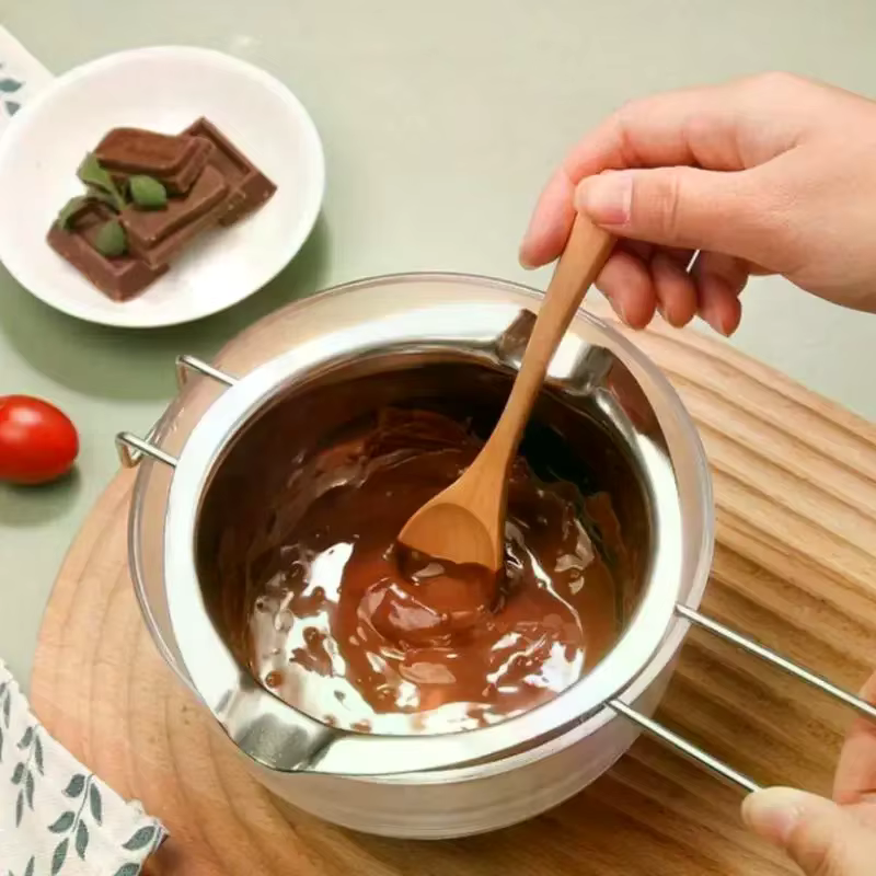 Chaudière de fusion de cire de bougie d'acier inoxydable avec la poignée résistante à la chaleur pour faire fondre des bonbons au chocolat et des fournitures de fabrication de bougies