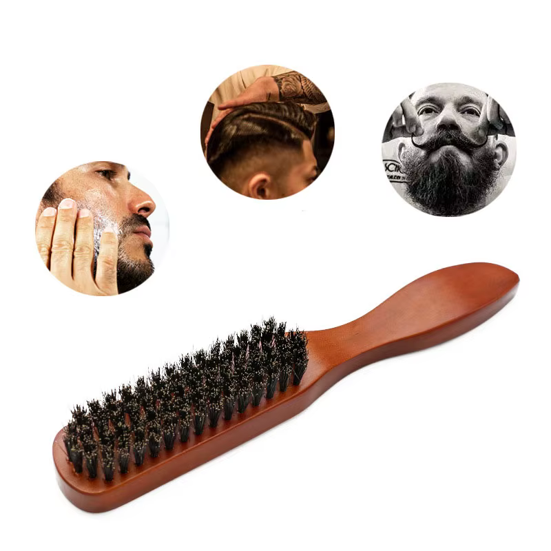 Brosse à barbe en poils de sanglier avec manche en bois pour hommes