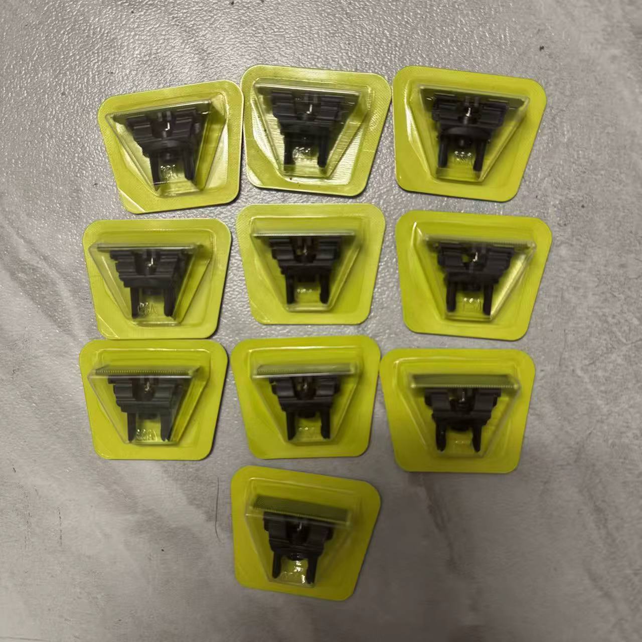 Compatible avec les petites têtes de rasoir à lame en T pour remplacement avec les modèles Oneblade 2533