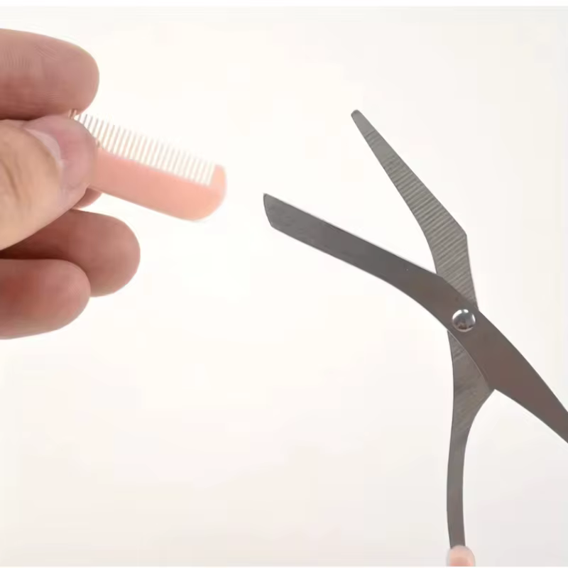 Ciseaux de coupe de sourcils