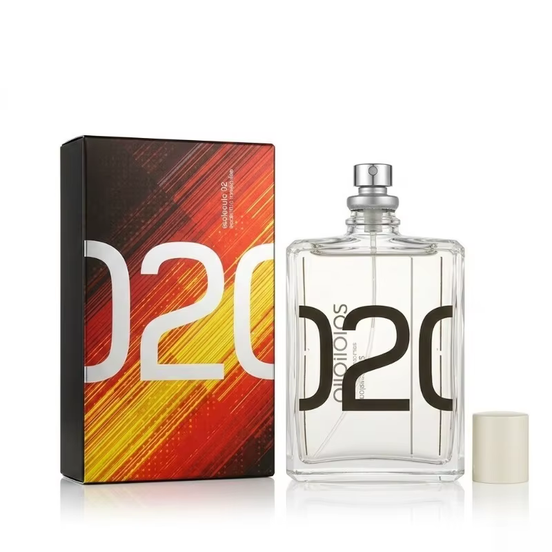 Parfum unisexe 100 ml, longue tenue, oriental, chaud, ambré, boisé, luxueux, élégant, riche, profond, premium, raffiné, parfum signature.