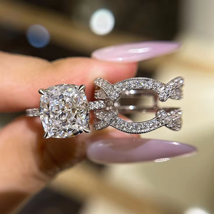 Ensemble de bagues de luxe en CZ : bagues empilables en zircone entièrement coupées |   Bijoux pour femmes plaqués argent 925 |   Accessoires de fête glamour
