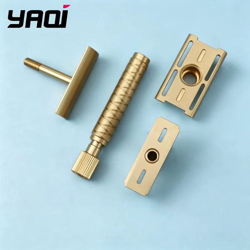 Nouveauté 2026 ! YAQI Rasoir de sécurité The Final Cut - Brass V2 en laiton 100 %