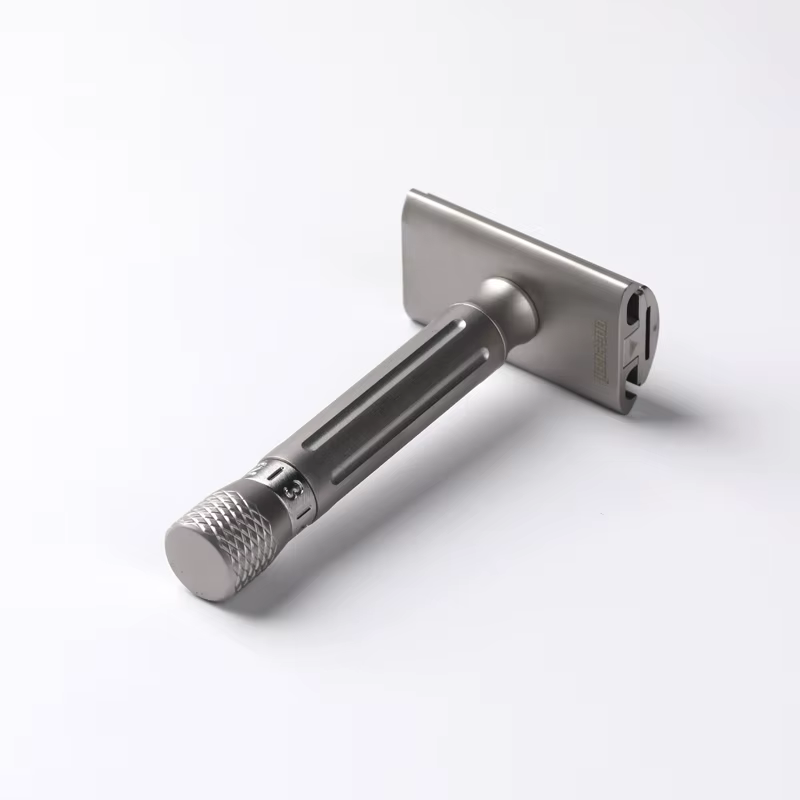 Rasoir de sécurité réglable en acier inoxydable de couleur mate Yaqi Avanti