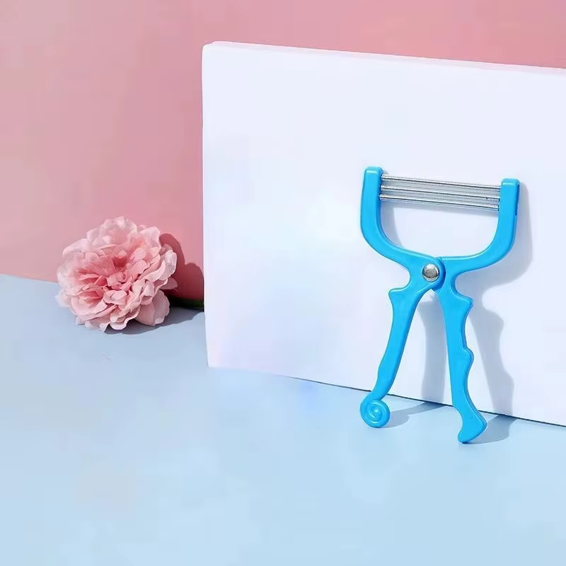 Appareil d'épilation du visage pour une peau lisse