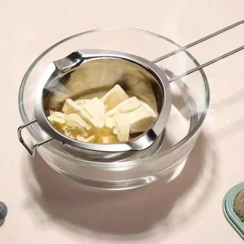 Chaudière de fusion de cire de bougie d'acier inoxydable avec la poignée résistante à la chaleur pour faire fondre des bonbons au chocolat et des fournitures de fabrication de bougies