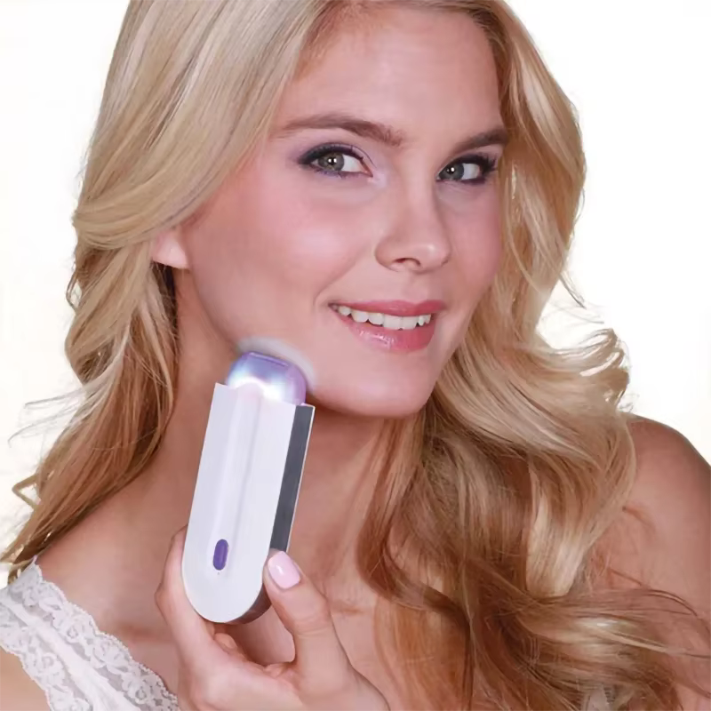 Rasoir électrique sous les bras pour femme