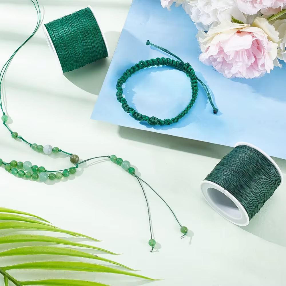 Fil de polyester ciré vert foncé, ficelle de perles cirées, ficelle de ficelle pour bricolage, bracelet, colliers de la présidence, 115 verges, 0.5mm, 1 ensemble