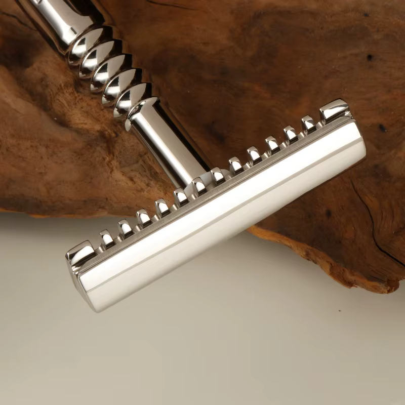 Rasoir de sécurité YAQI Romulus Open Comb Polished en acier inoxydable 316