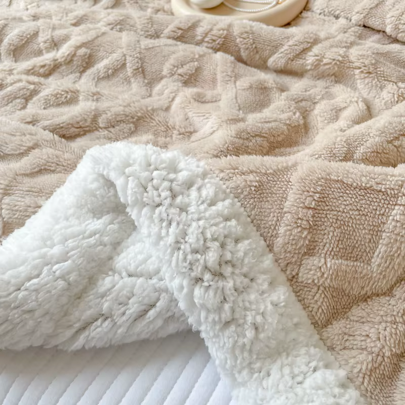 Couverture polaire Double couche, épaisse et chaude, pour la sieste au bureau, pour canapé-lit, simple, Double, en peluche douce, automne et hiver