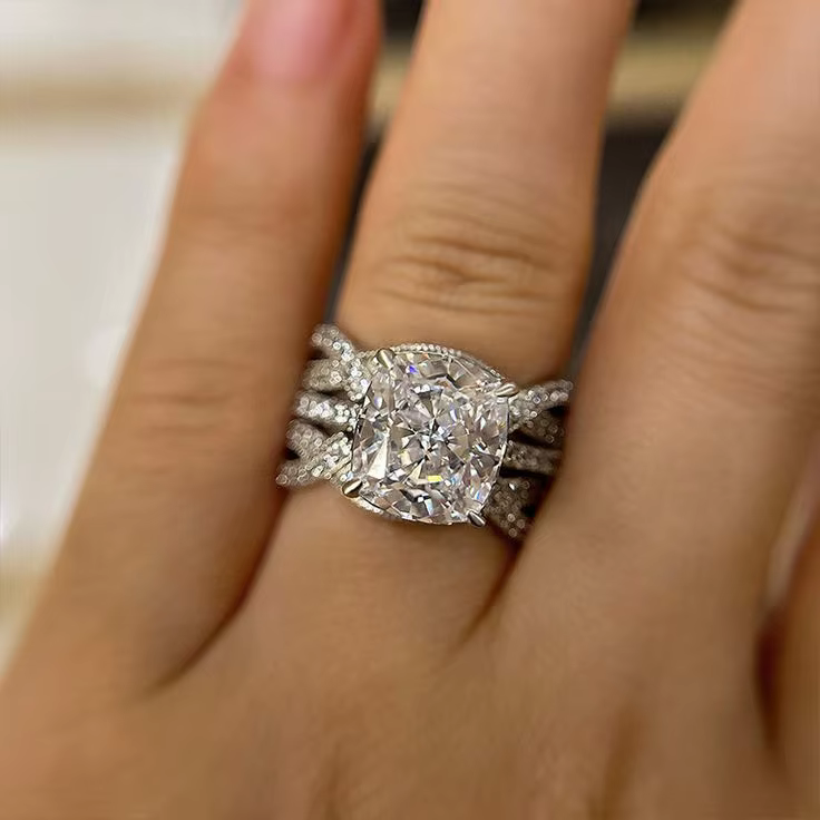 Ensemble de bagues de luxe en CZ : bagues empilables en zircone entièrement coupées |   Bijoux pour femmes plaqués argent 925 |   Accessoires de fête glamour