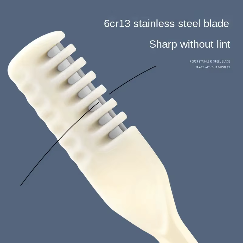 Tondeuse manuelle portable pour poils du nez