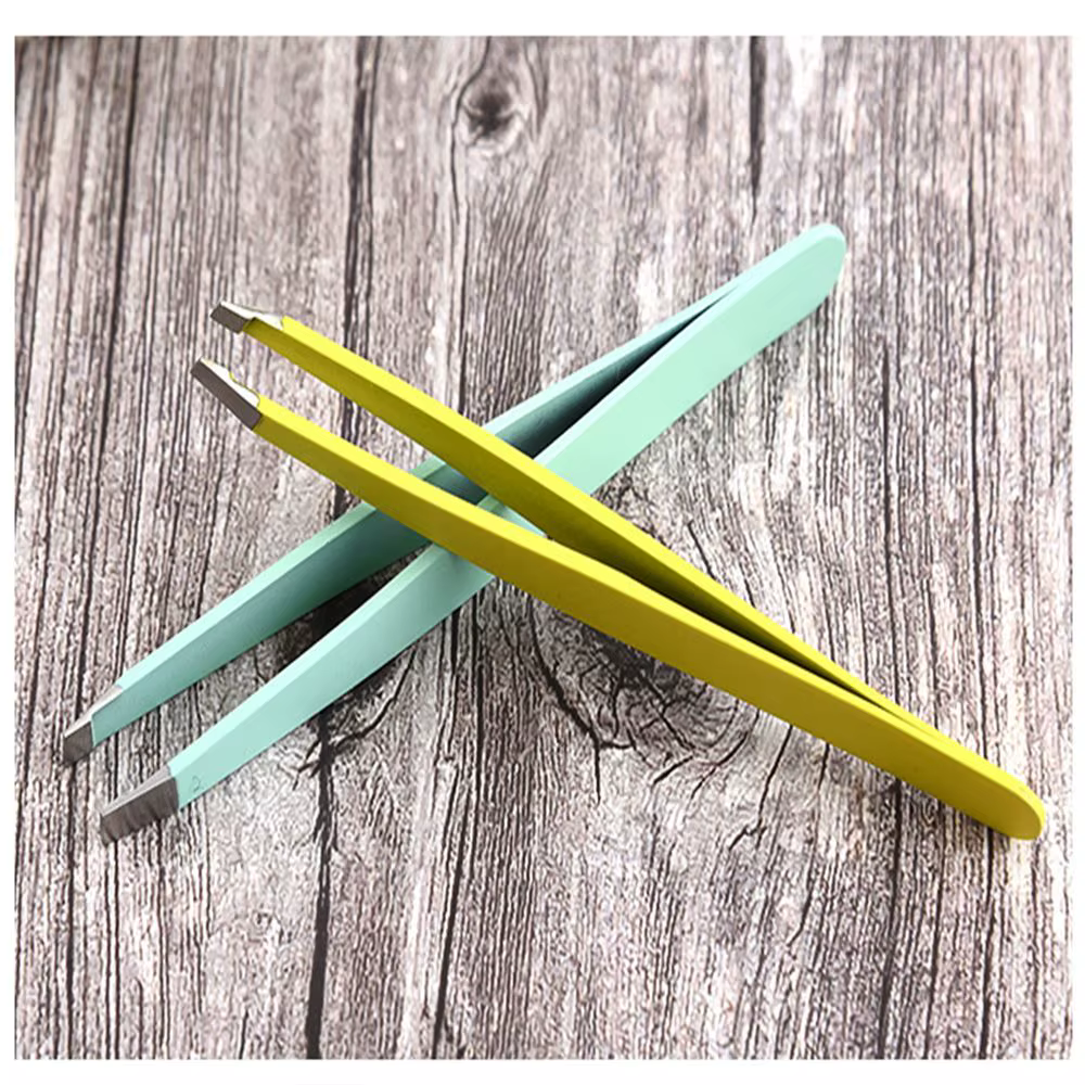 Pince à Épiler Inclinée et à Pointe Fine de Qualité pour Maquillage