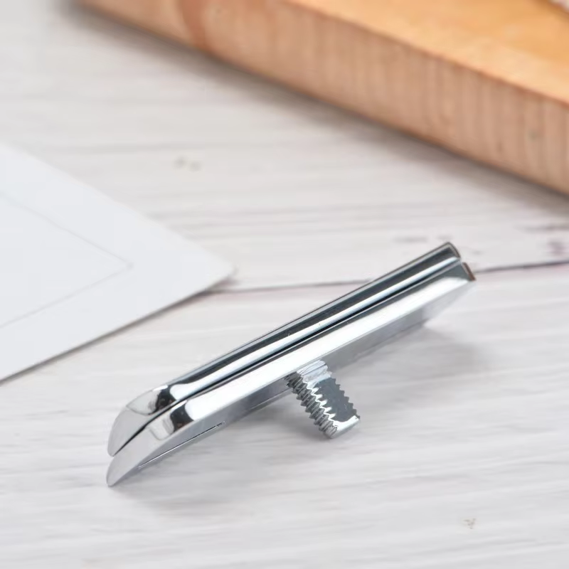 YAQI Excalibur tête de rasoir de sécurité AC couleur chromée à bord unique pour hommes en alliage de Zinc 0.70mm écart