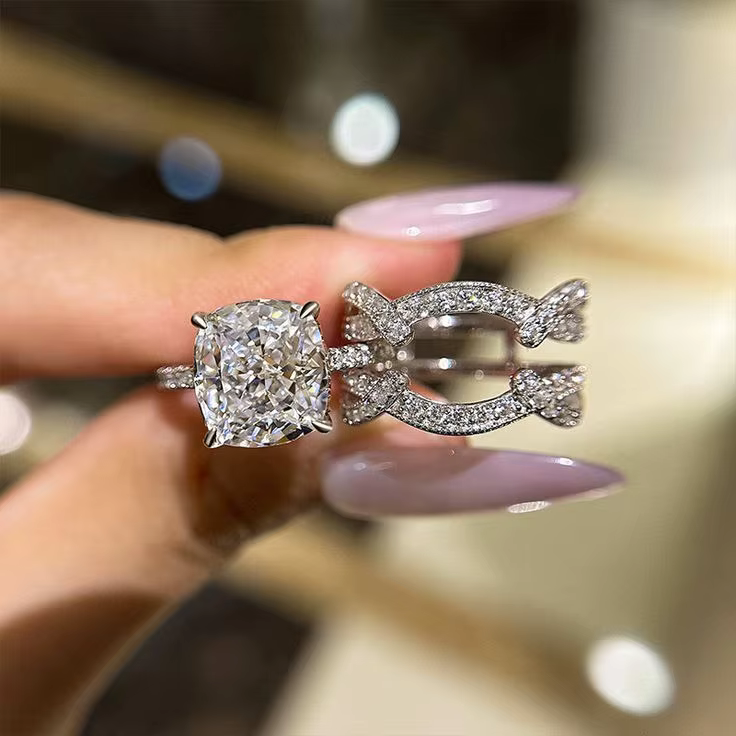 Ensemble de bagues de luxe en CZ : bagues empilables en zircone entièrement coupées |   Bijoux pour femmes plaqués argent 925 |   Accessoires de fête glamour